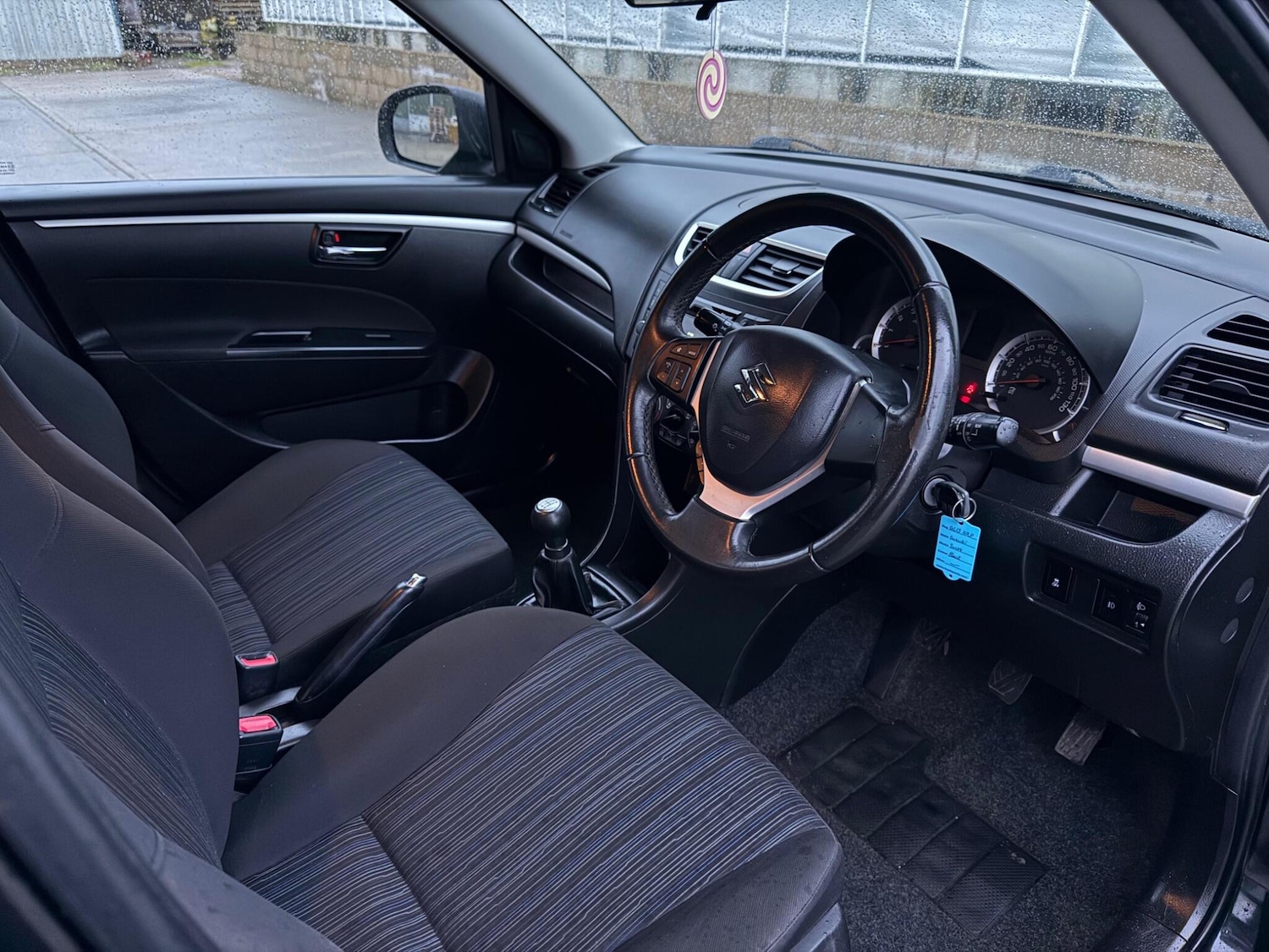 Used Suzuki Swift 2015 for sale - 77484019: Photo 27