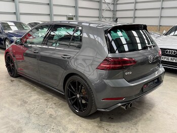 Used Volkswagen Golf 2018 for sale - 78416899: Photo
