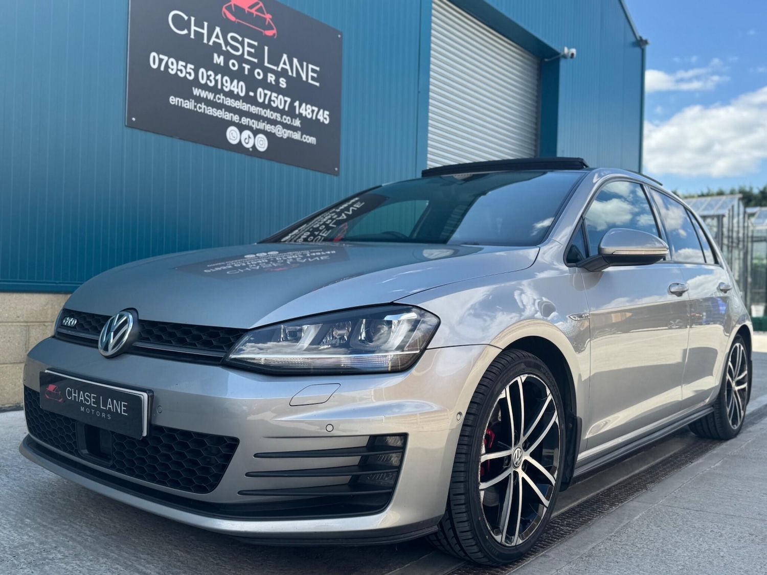 Used Volkswagen Golf 2016 for sale - 77612685: Photo 32