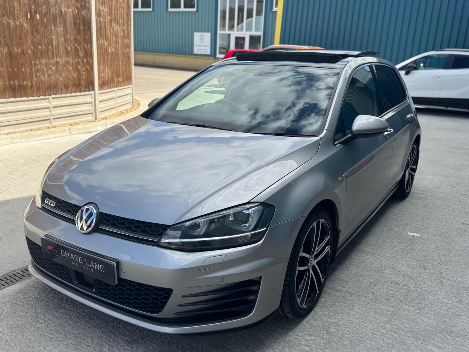Used Volkswagen Golf 2016 for sale - 77612685: Photo 34
