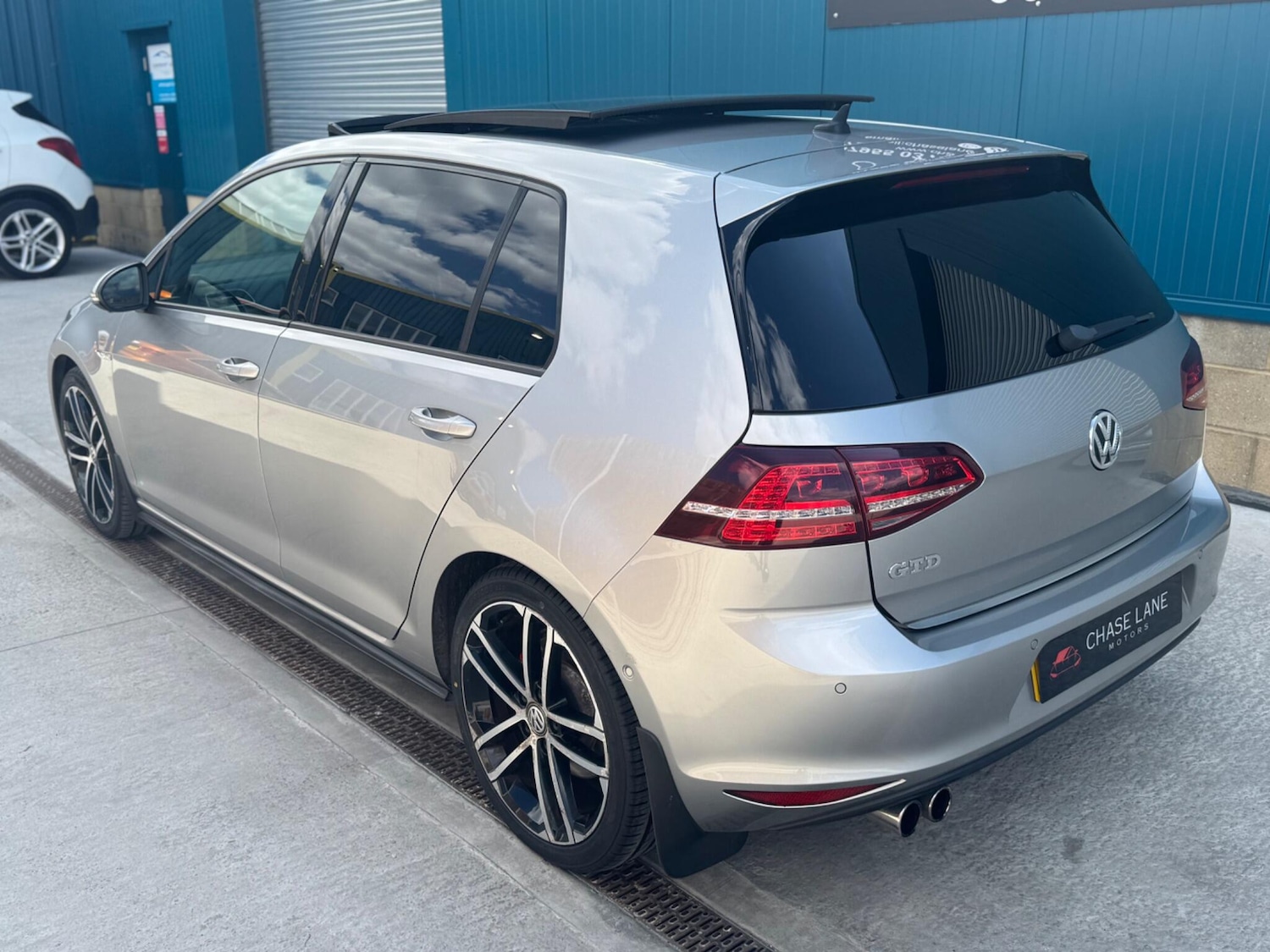 Used Volkswagen Golf 2016 for sale - 77612685: Photo 38