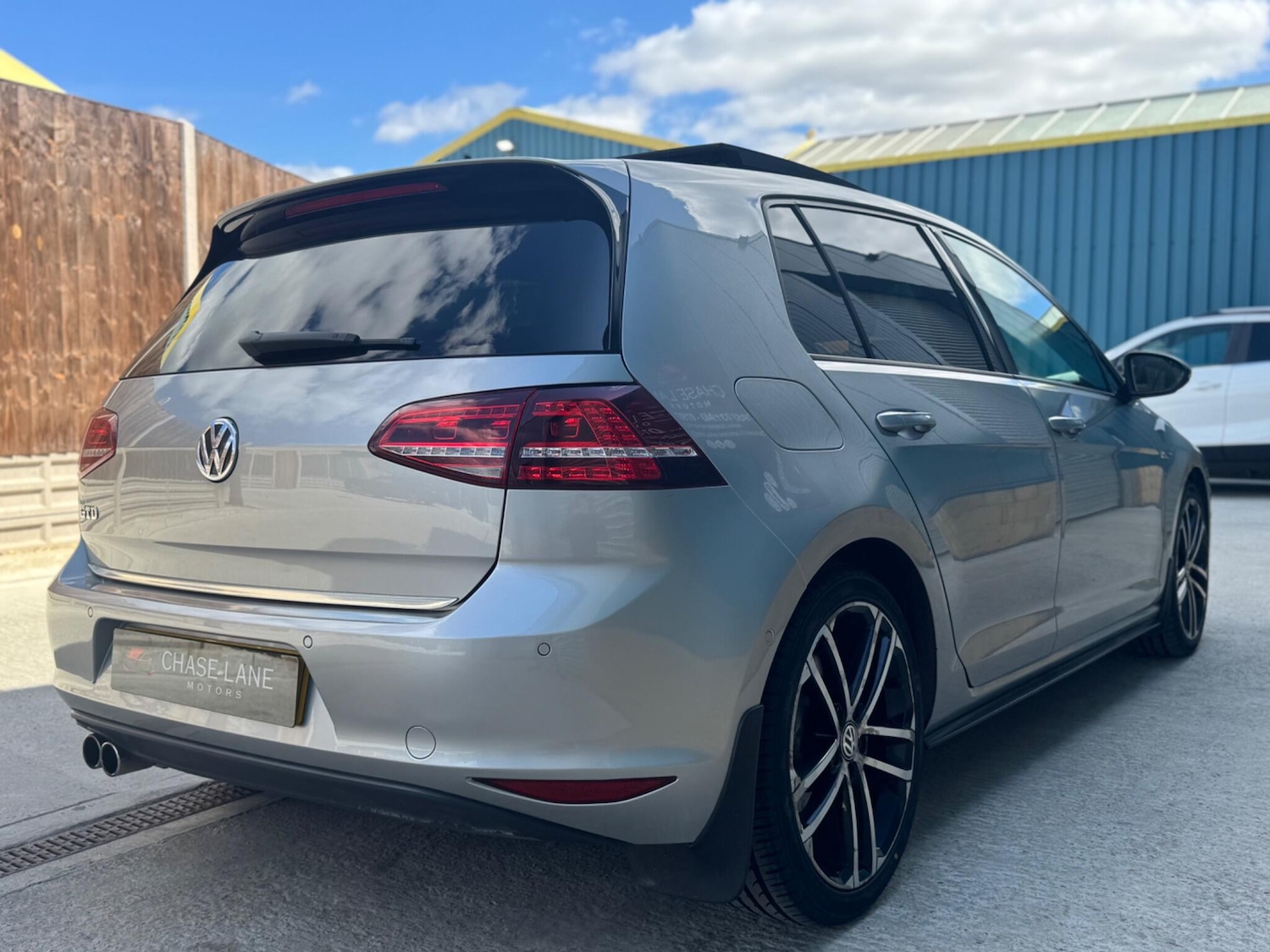 Used Volkswagen Golf 2016 for sale - 77612685: Photo 48