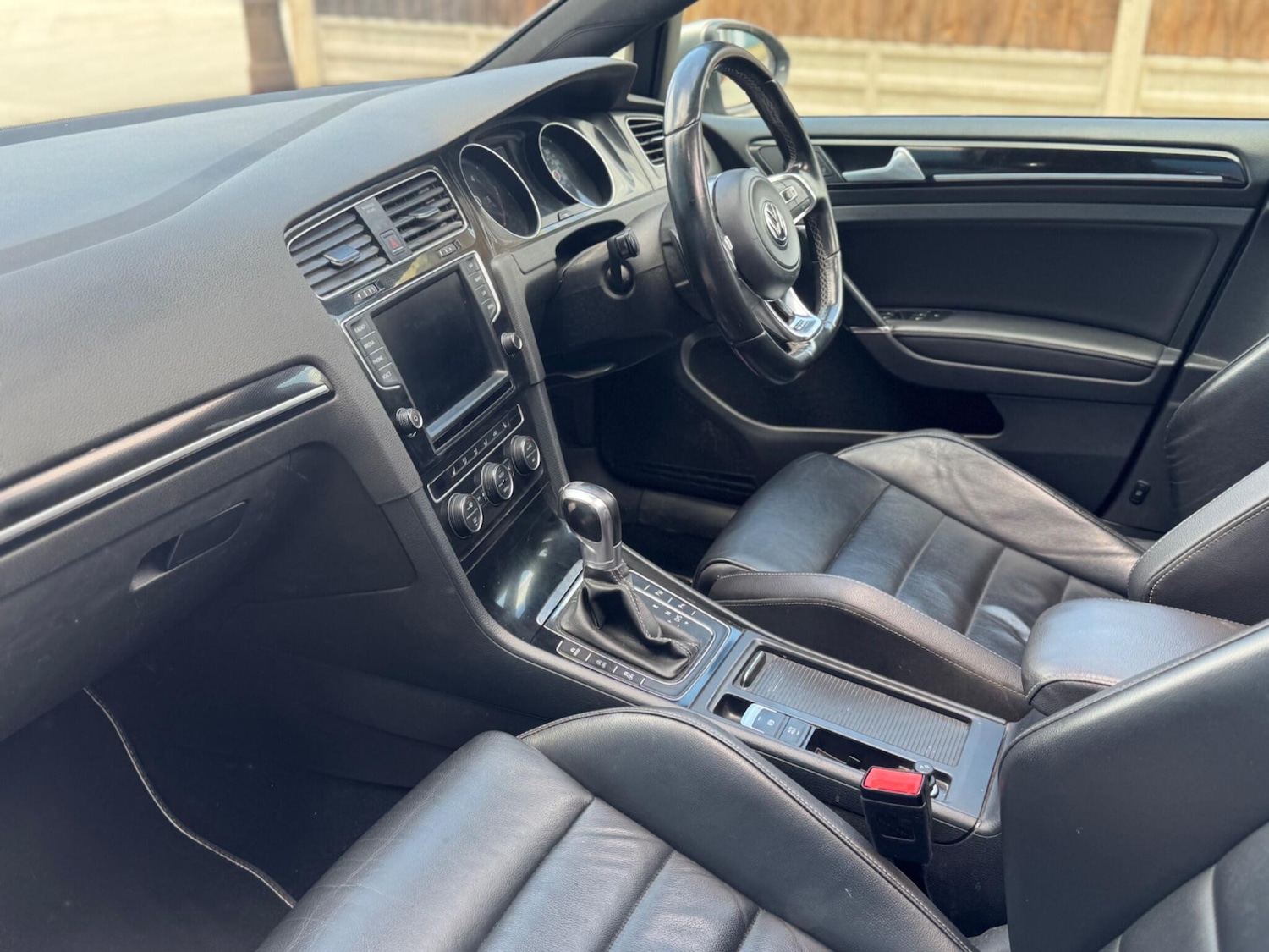 Used Volkswagen Golf 2016 for sale - 77612685: Photo 51