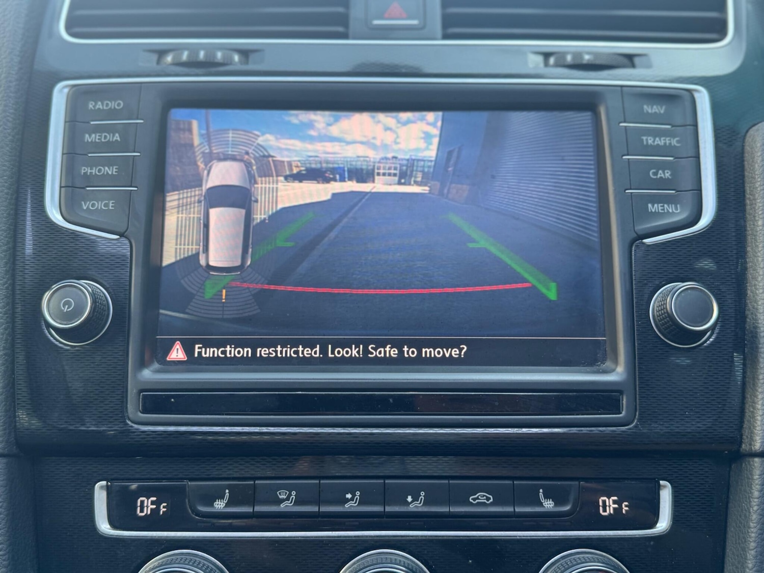 Used Volkswagen Golf 2016 for sale - 77612685: Photo 68