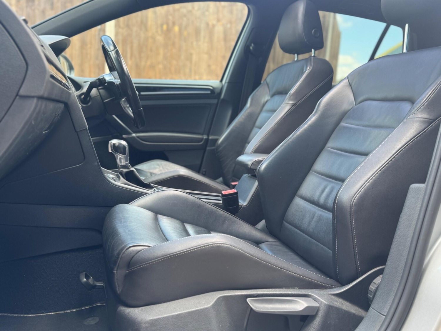 Used Volkswagen Golf 2016 for sale - 77612685: Photo 72