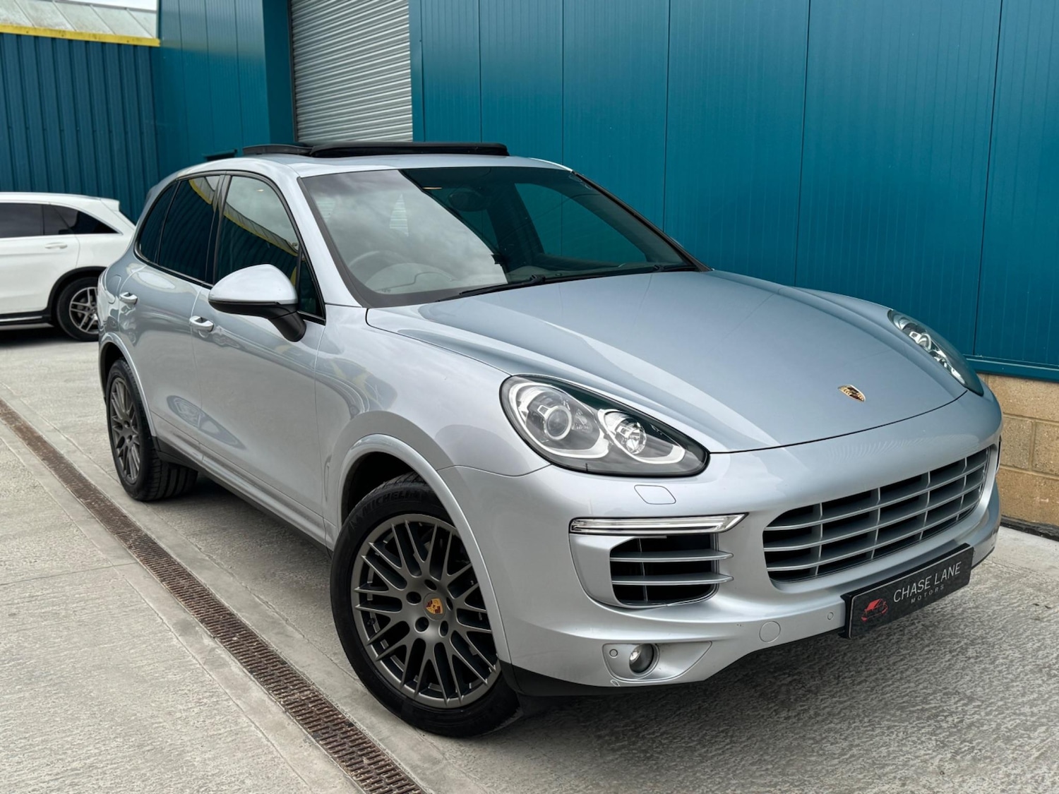 Used Porsche Cayenne 2018 for sale - 76370378: Photo 6