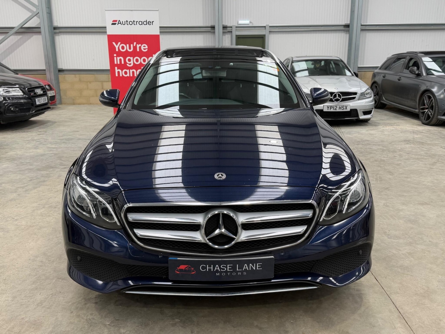 Used Mercedes-Benz E Class 2017 for sale - 77696315: Photo 2