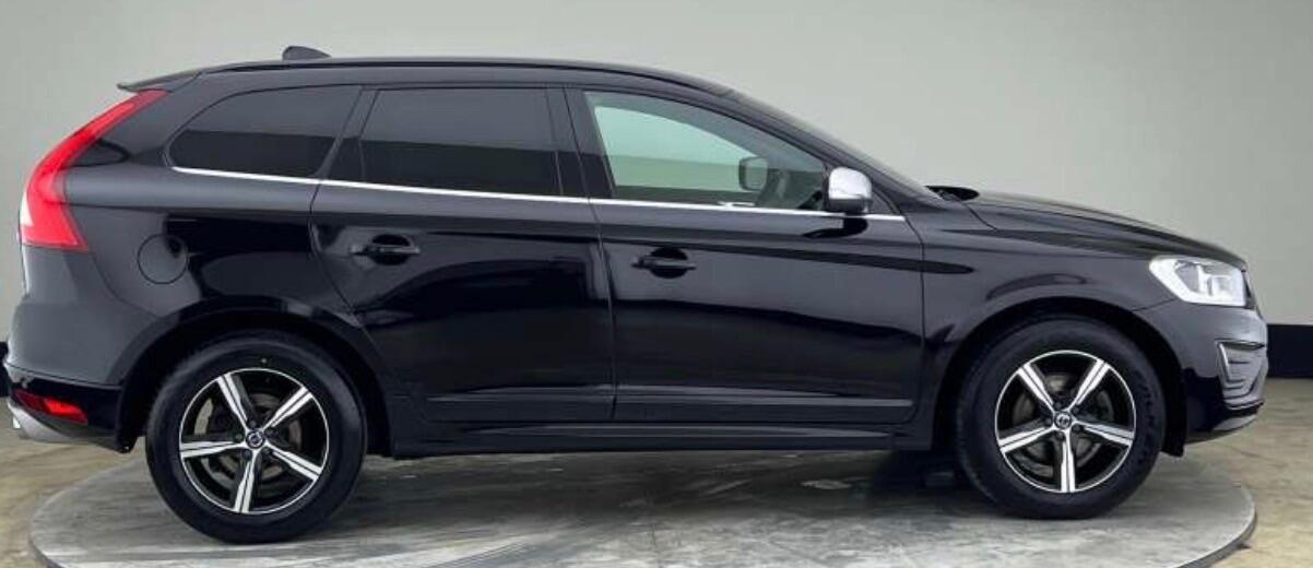 Used Volvo XC60 2017 for sale - 76625812: Photo 2