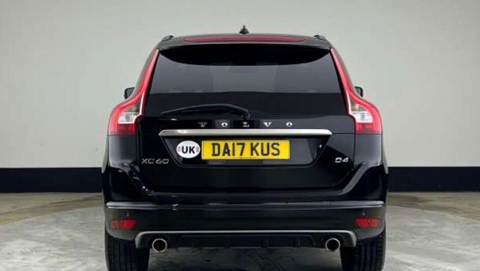 Used Volvo XC60 2017 for sale - 76625812: Photo 4