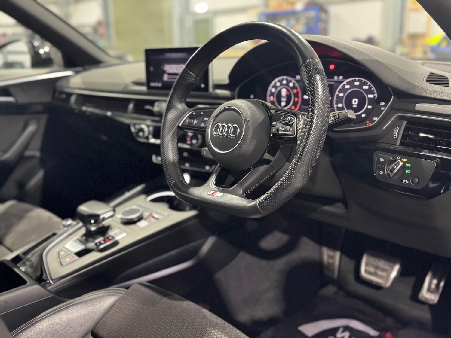 Used Audi A4 2019 for sale - 76625817: Photo 41