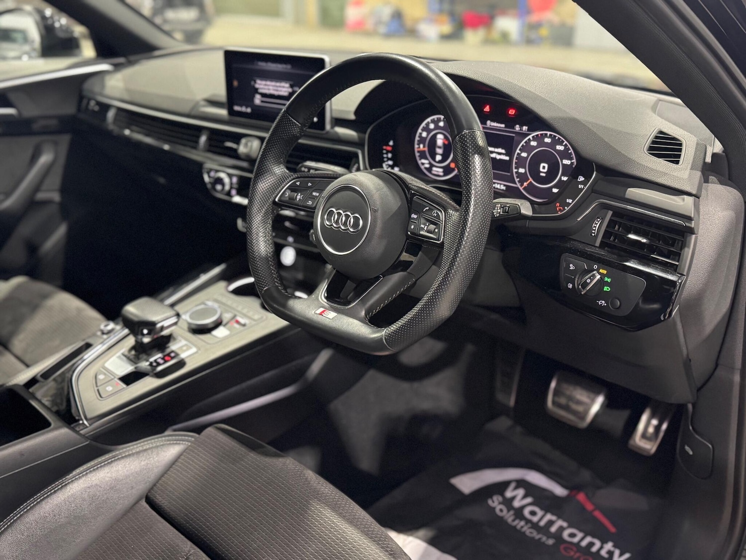 Used Audi A4 2019 for sale - 76625817: Photo 42