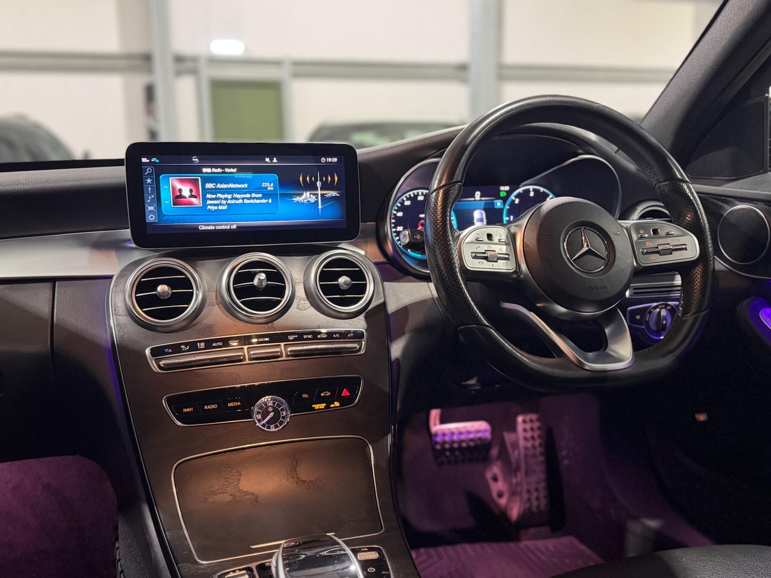 Used Mercedes-Benz C Class 2020 for sale - 77344810: Photo 16