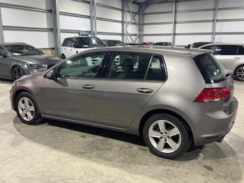 Used Volkswagen Golf 2016 for sale - 76801520: Photo