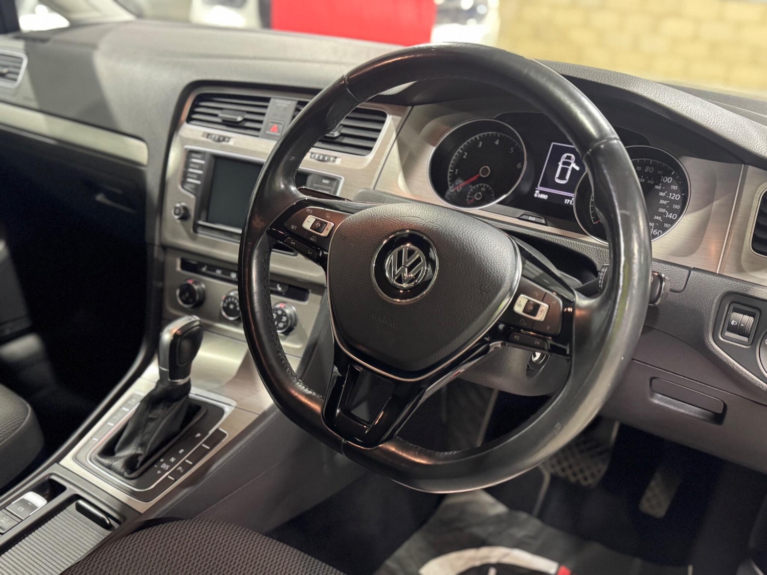 Used Volkswagen Golf 2016 for sale - 76801520: Photo 65