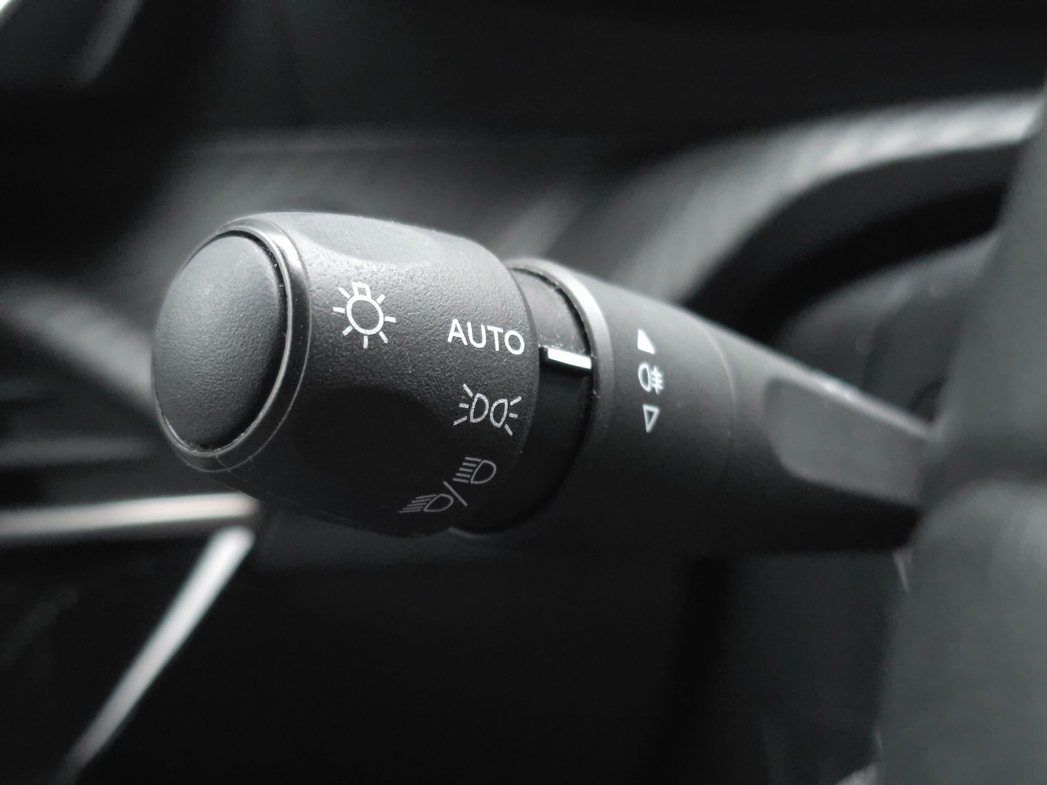 Used Peugeot 2008 2022 for sale - 77519040: Photo 37