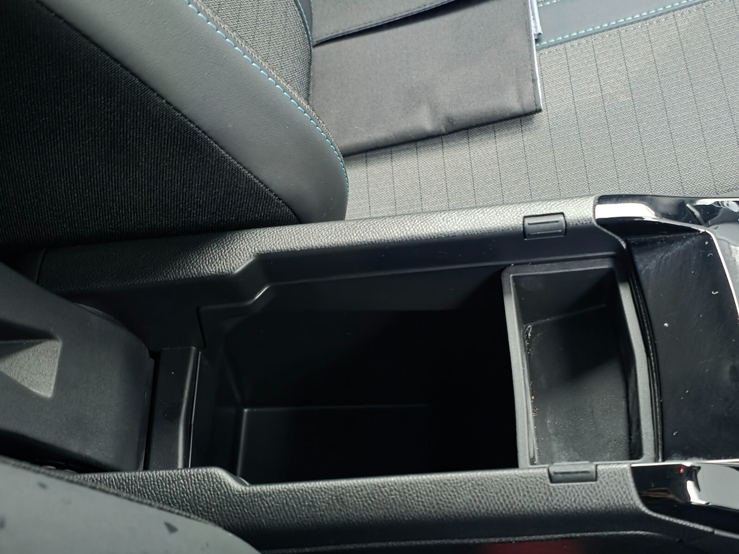 Used Peugeot 2008 2022 for sale - 77519040: Photo 51