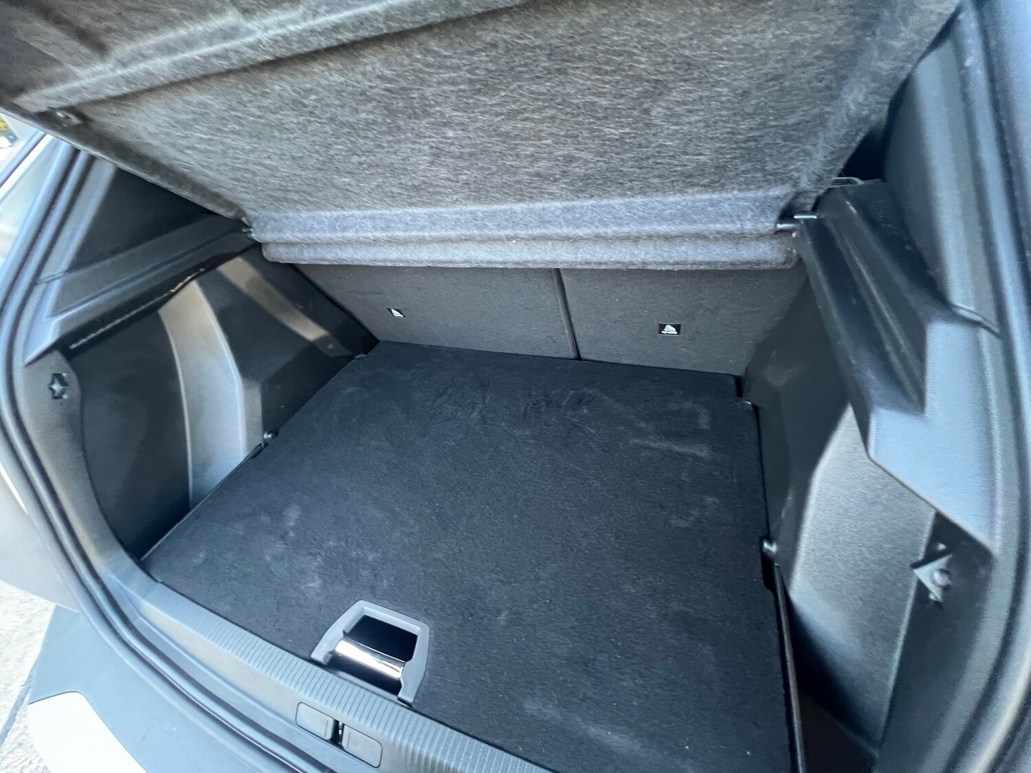 Used Peugeot 2008 2023 for sale - 75501883: Photo 13