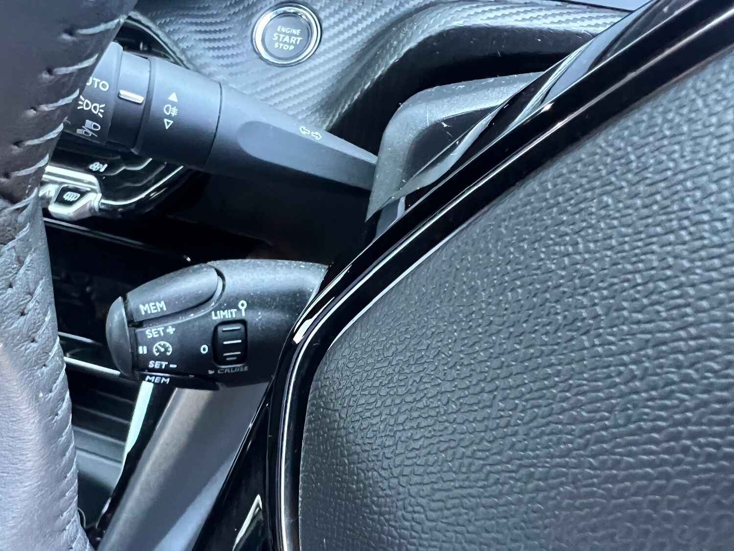 Used Peugeot 2008 2023 for sale - 75501883: Photo 24