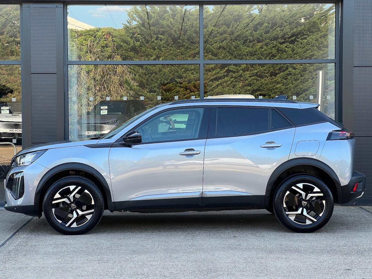 Used Peugeot 2008 2023 for sale - 75501883: Photo 8