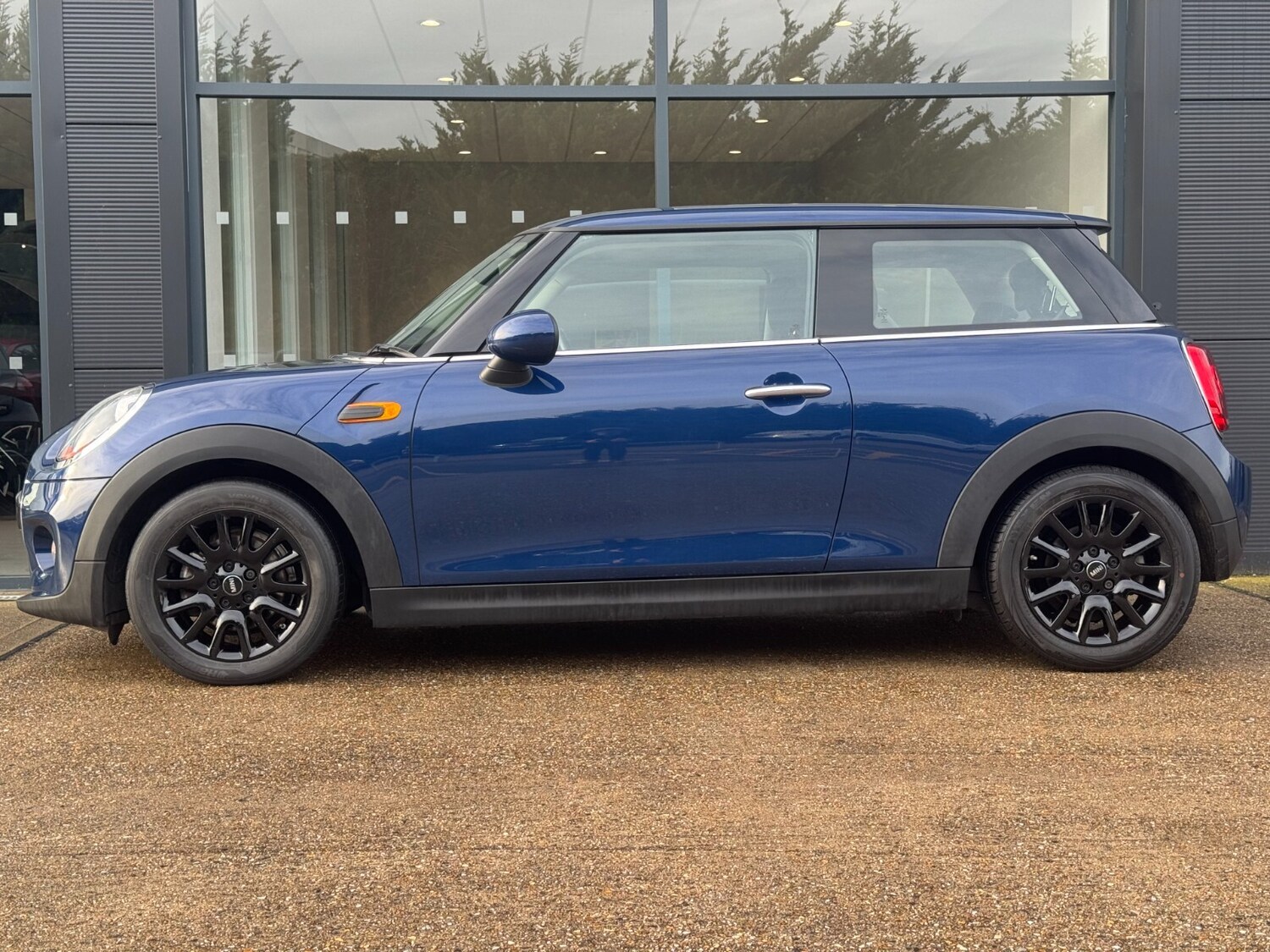 Used MINI Hatch 2018 for sale - 76696371: Photo 12