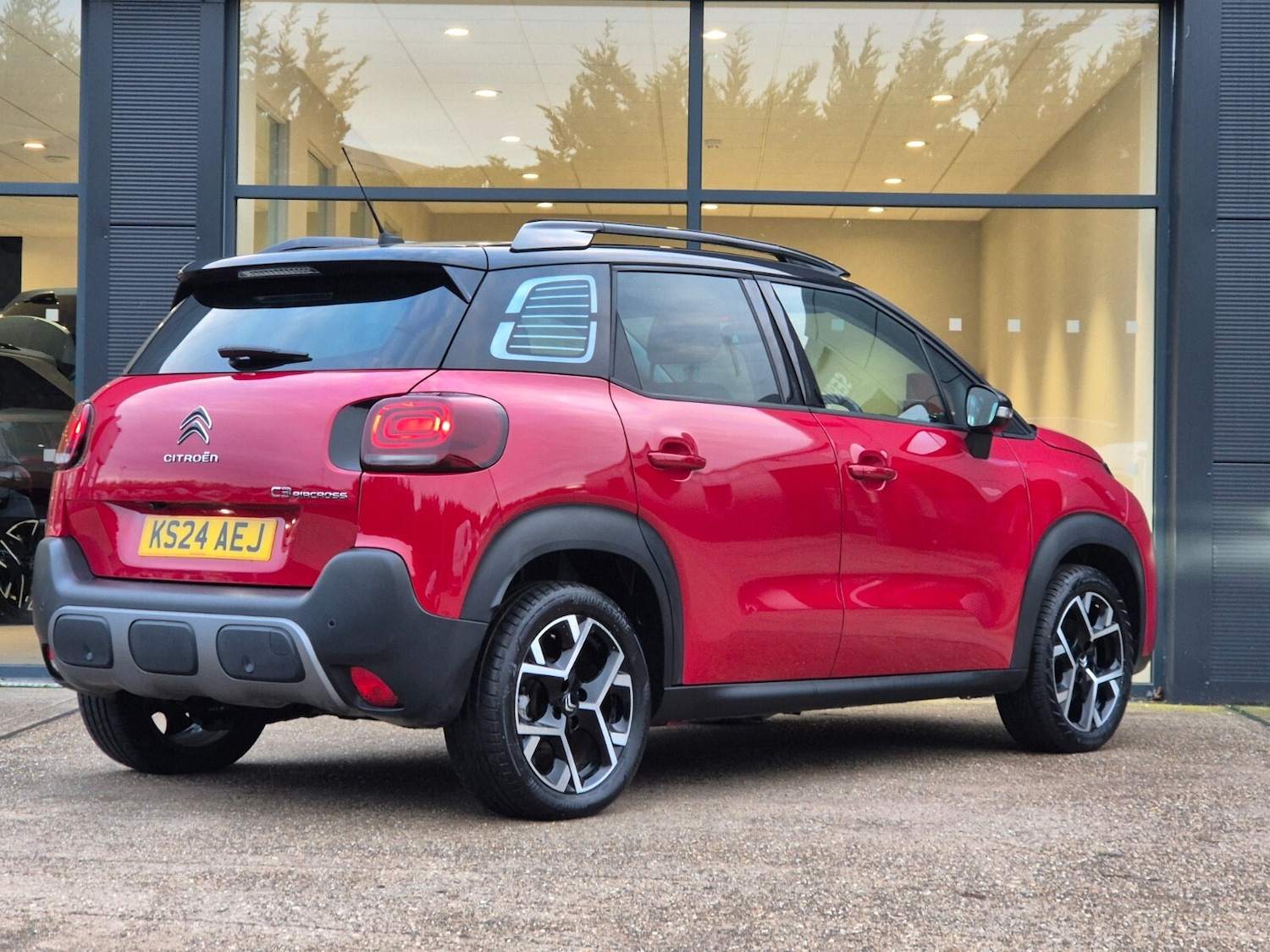 Used Citroen C3 Aircross 2024 for sale - 76861695: Photo 3