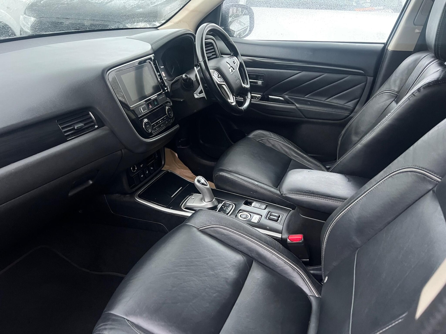 Used Mitsubishi Outlander for sale - 77218309: Photo 37