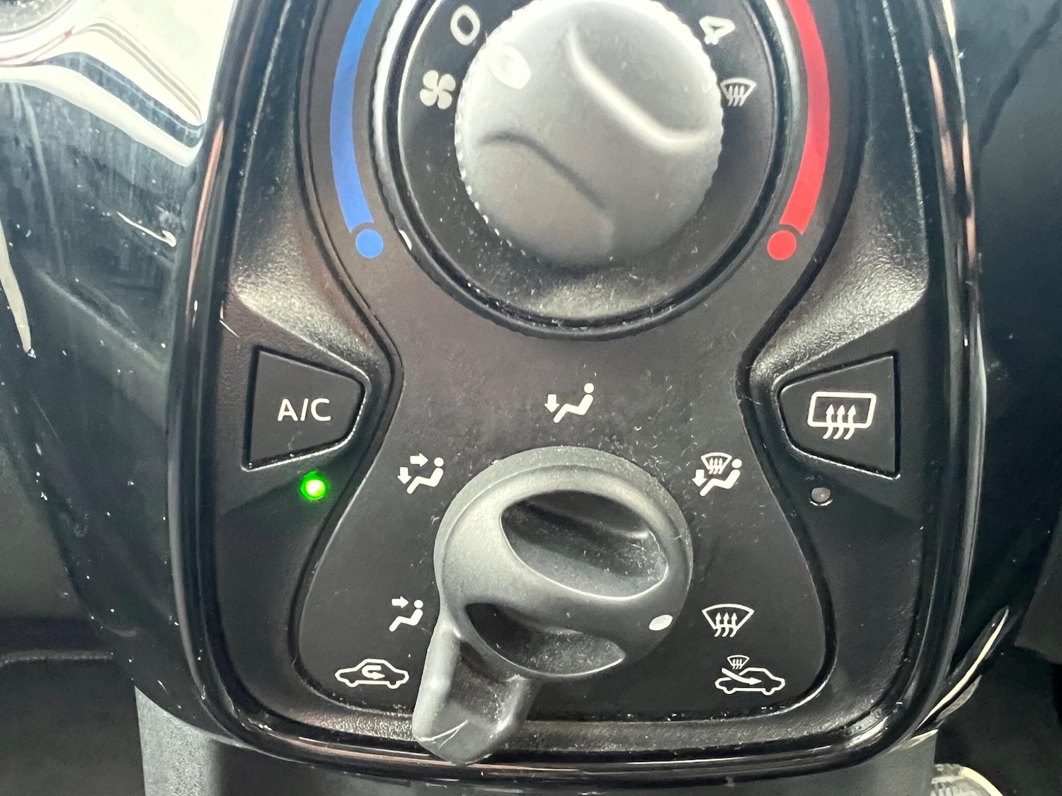 Used Peugeot 108 2021 for sale - 76472486: Photo 21