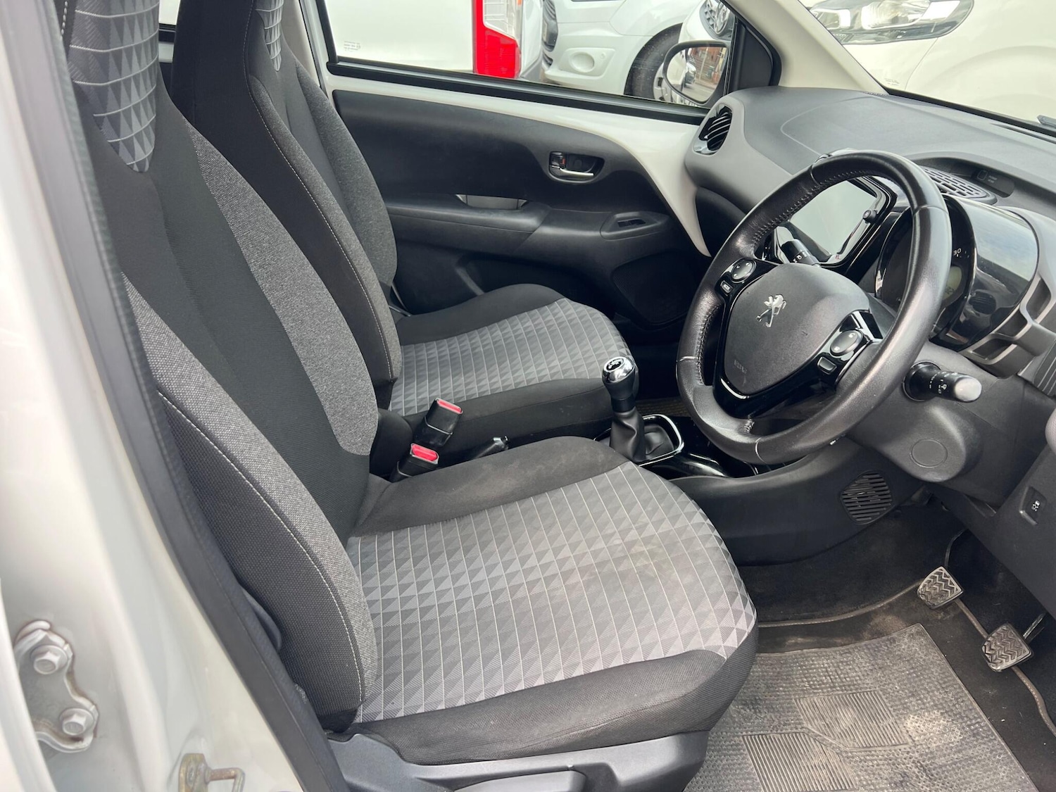 Used Peugeot 108 2021 for sale - 76472486: Photo 3