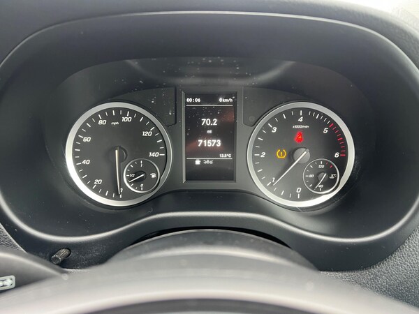 Used Mercedes-Benz Vito 2020 for sale - 76327400: Photo 11