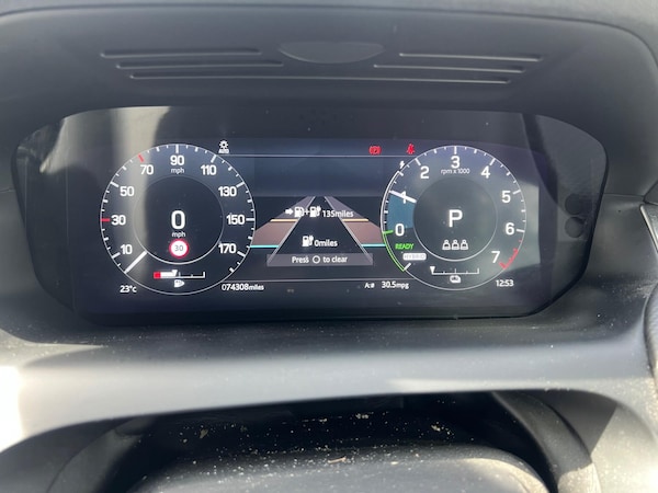 Used Land Rover Discovery Sport 2021 for sale - 76174729: Photo 25