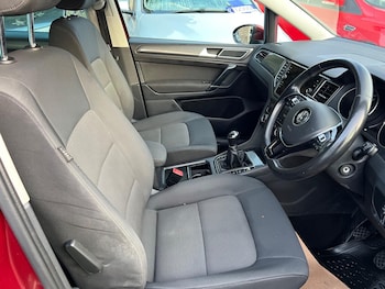 Used Volkswagen Golf SV 2019 for sale - 77663475: Photo