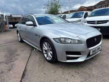 Used Jaguar XF 2018 for sale - 75415568: Photo