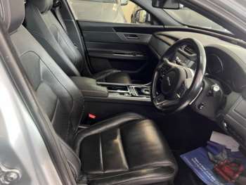 Used Jaguar XF 2018 for sale - 75415568: Photo