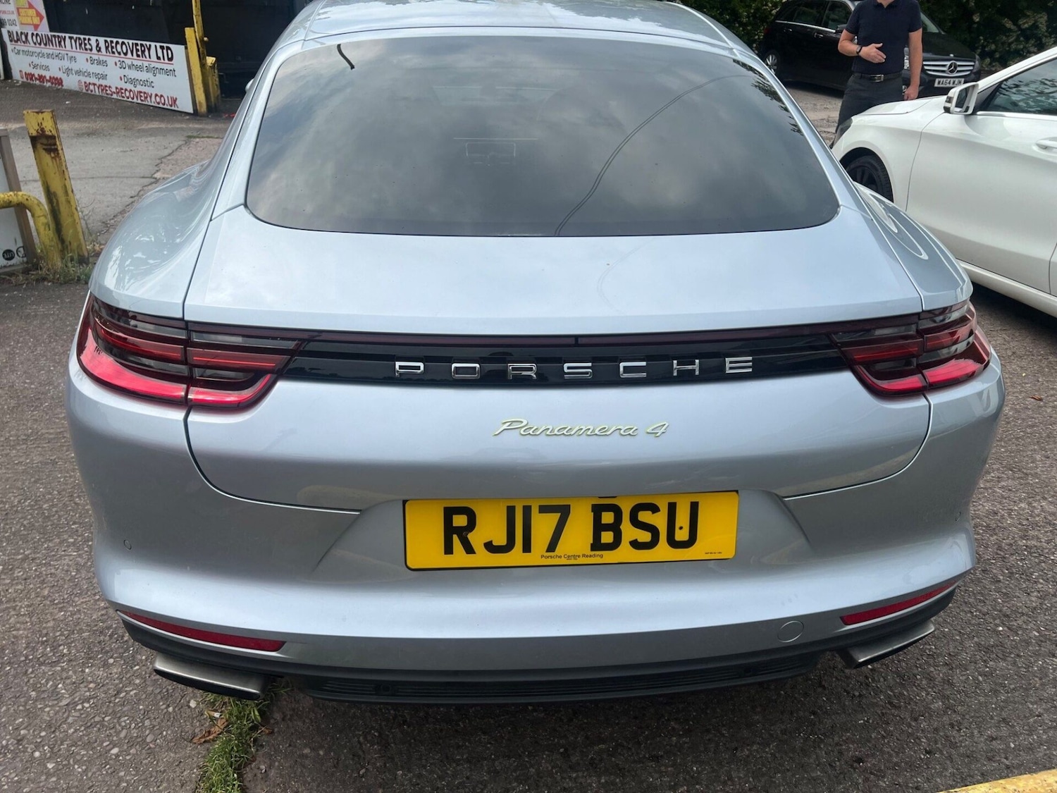 Used Porsche Panamera 2017 for sale - 77640808: Photo 2