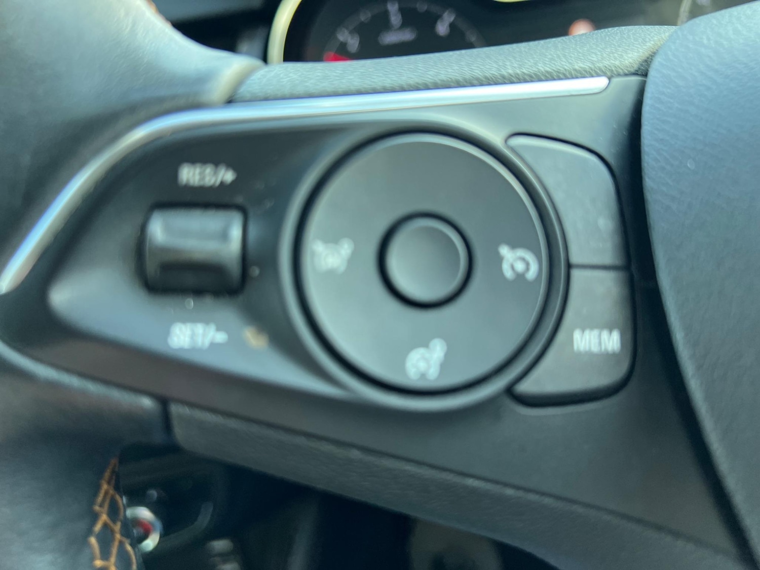 Used Vauxhall Crossland X 2017 for sale - 77663473: Photo 24