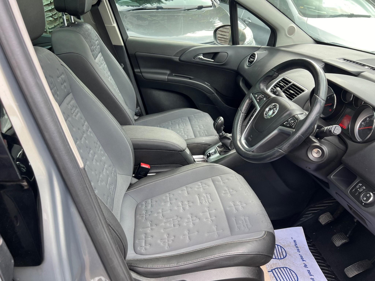 Used Vauxhall Meriva 2016 for sale - 77215947: Photo 3