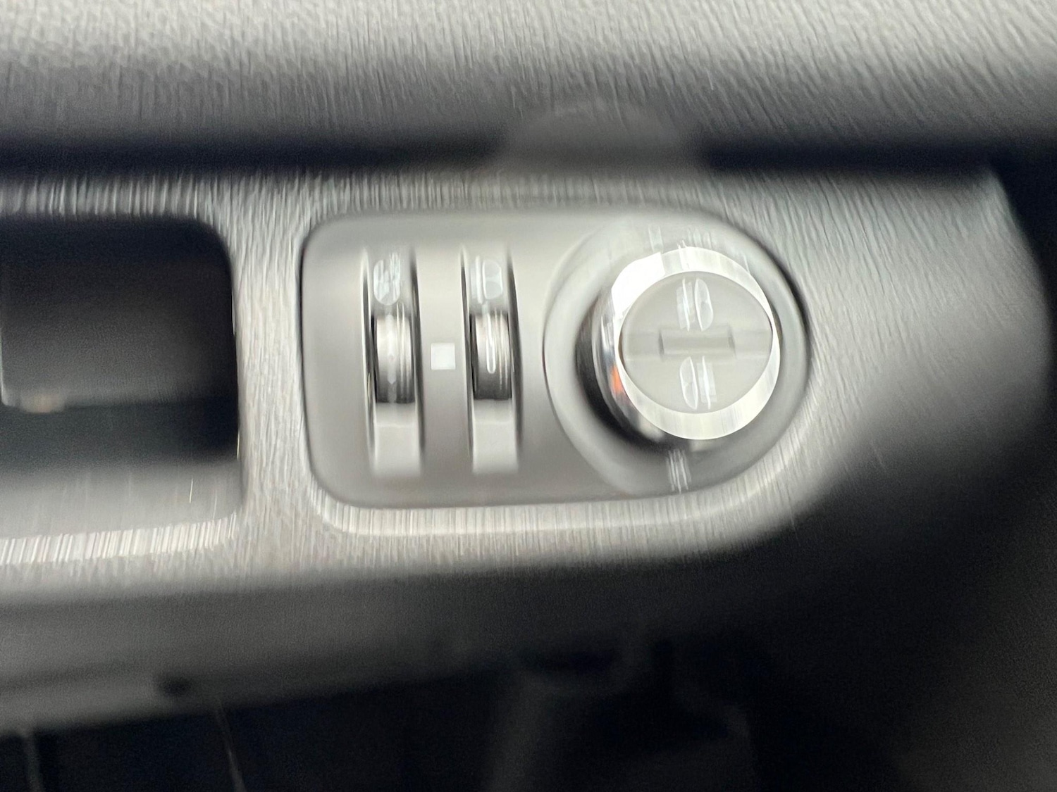 Used Vauxhall Meriva 2016 for sale - 77215947: Photo 30