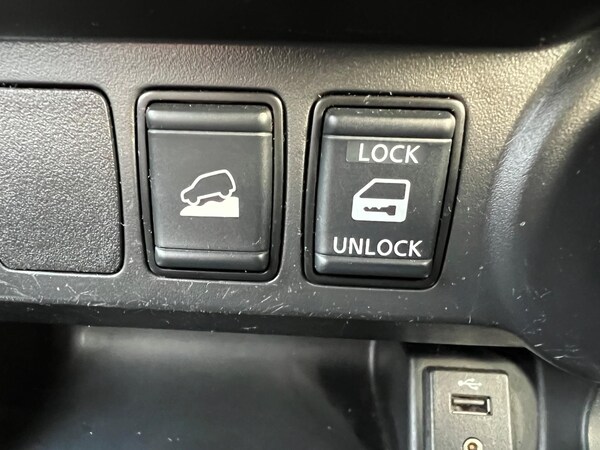 Used Nissan Navara 2019 for sale - 75095820: Photo 28