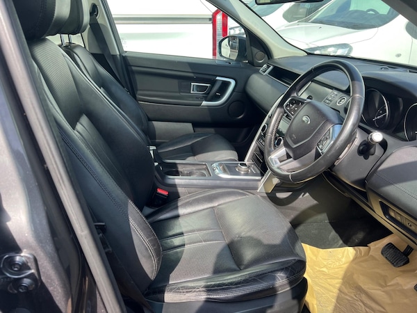 Used Land Rover Discovery Sport 2018 for sale - 75682274: Photo 3