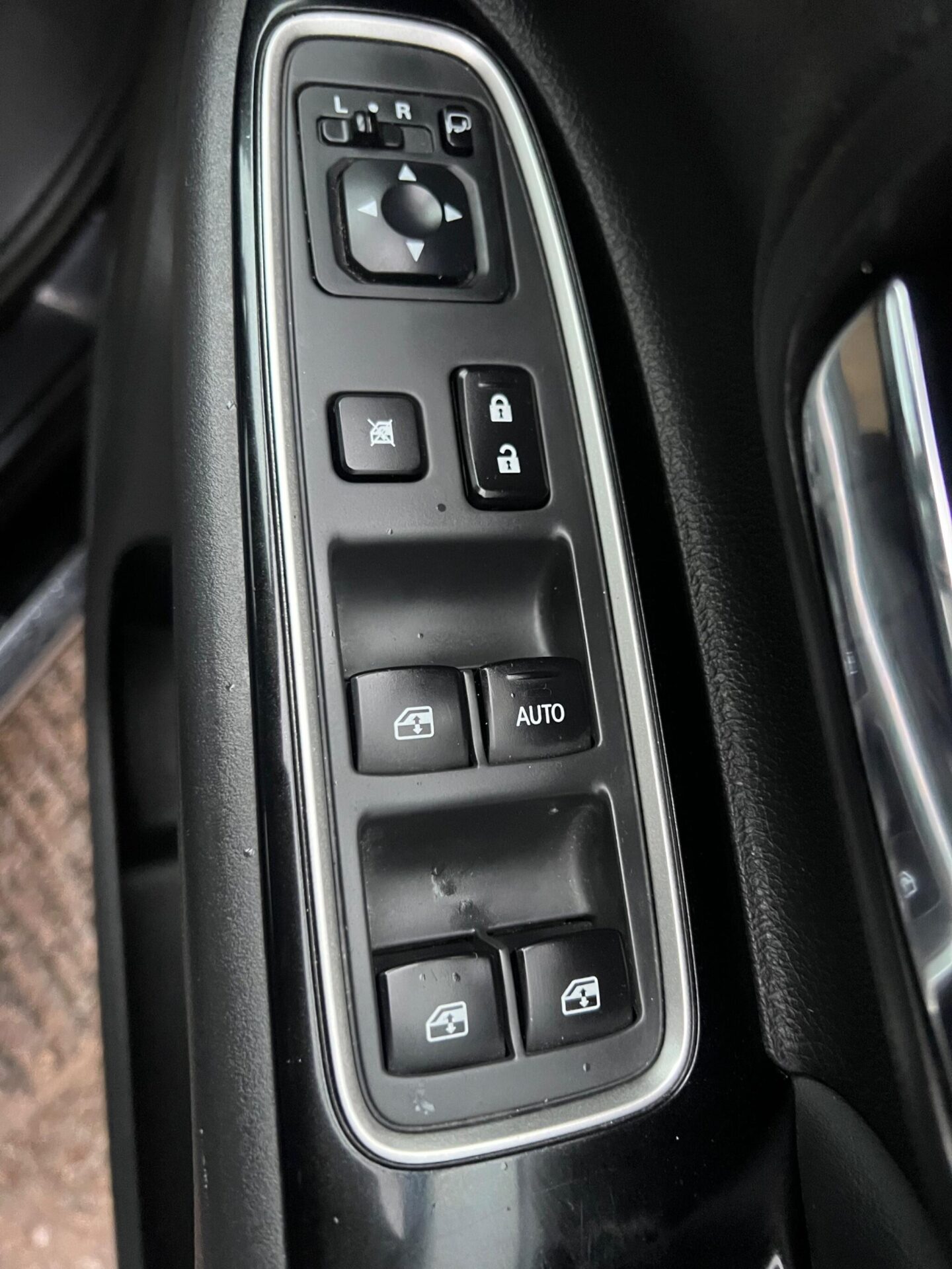 Used Mitsubishi Outlander 2018 for sale - 77640800: Photo 16