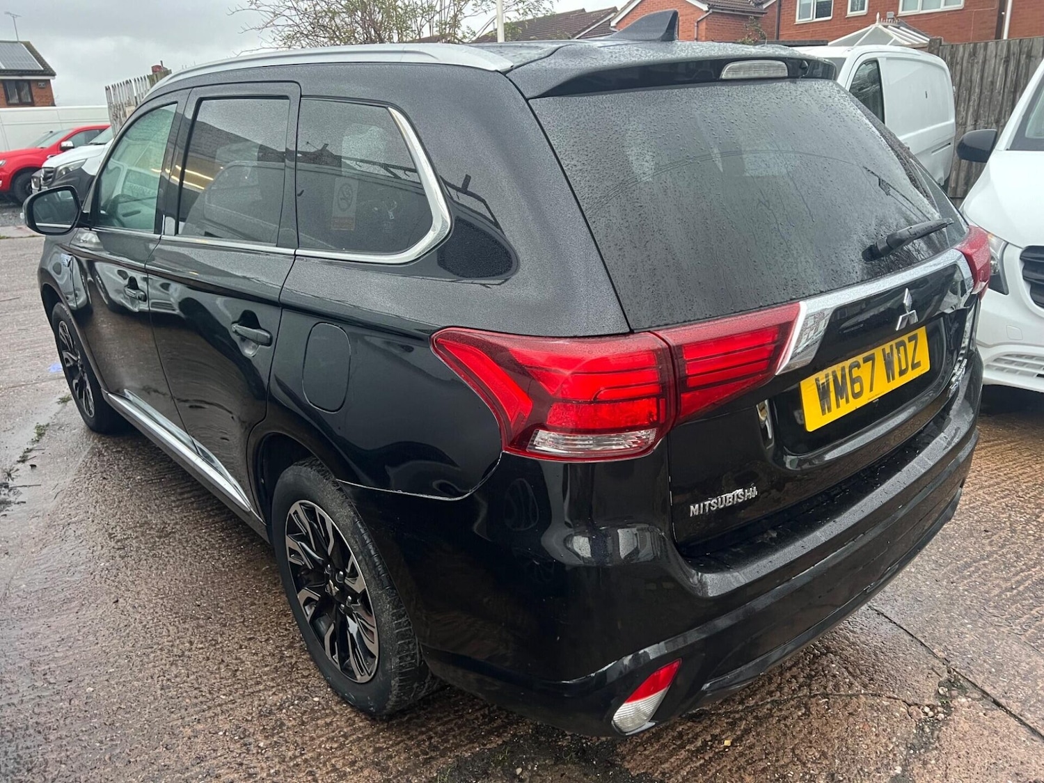 Used Mitsubishi Outlander 2018 for sale - 77640800: Photo 2