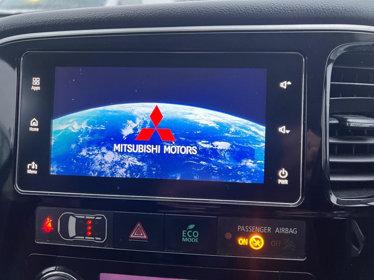 Used Mitsubishi Outlander 2018 for sale - 77640800: Photo 28