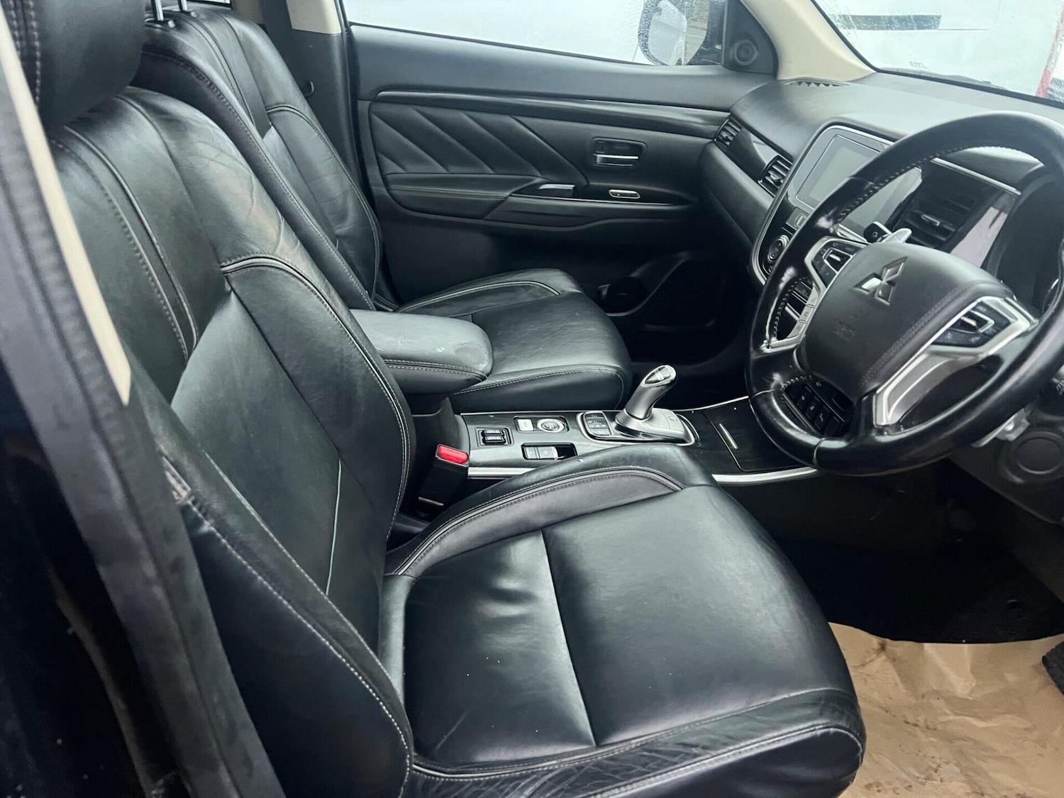 Used Mitsubishi Outlander 2018 for sale - 77640800: Photo 3