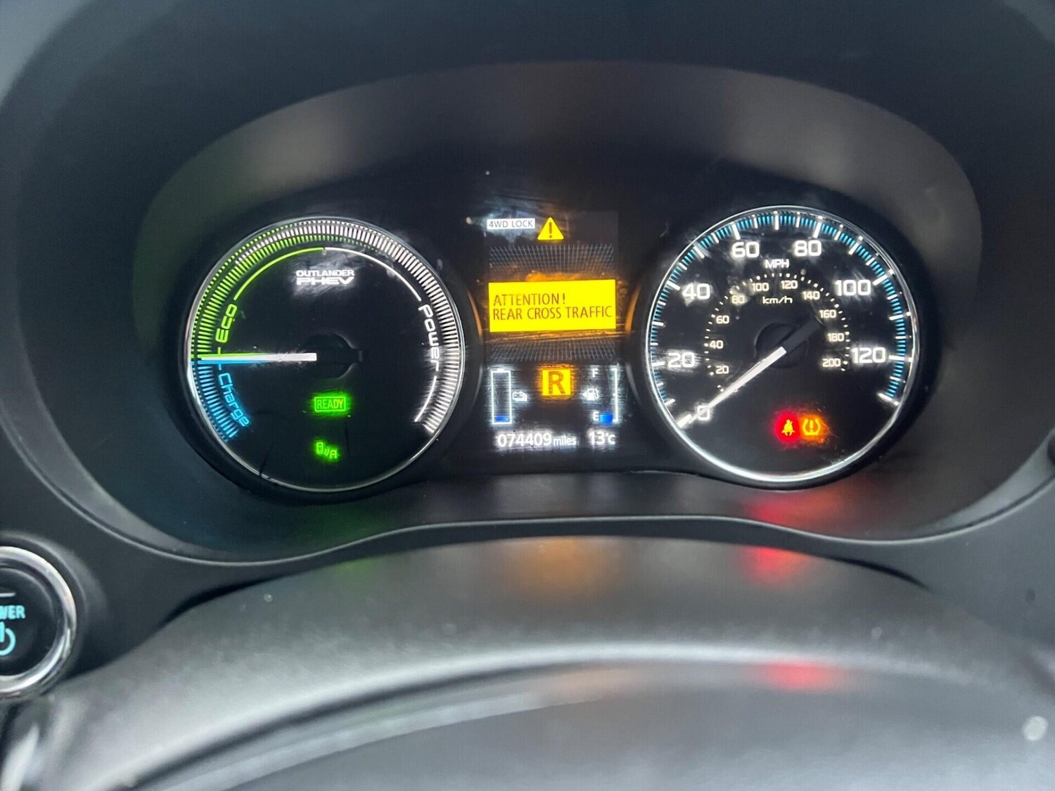 Used Mitsubishi Outlander 2018 for sale - 77640800: Photo 36