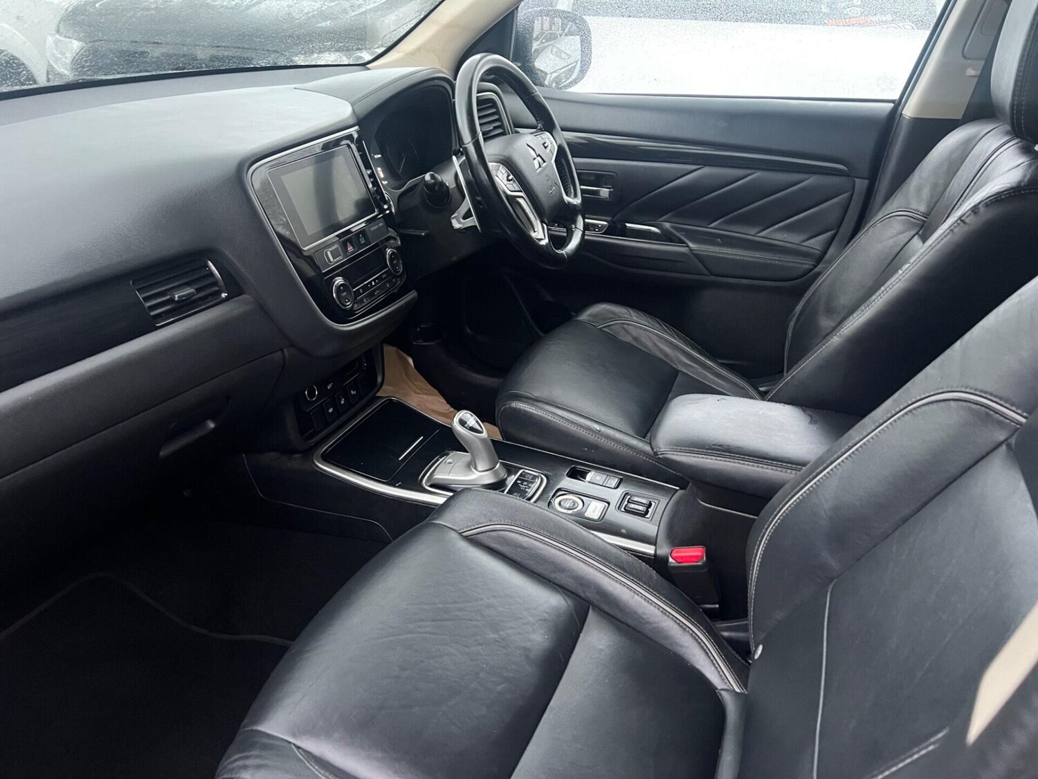 Used Mitsubishi Outlander 2018 for sale - 77640800: Photo 37