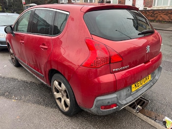 Used Peugeot 3008 2010 for sale - 77611606: Photo