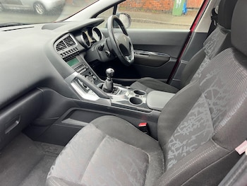 Used Peugeot 3008 2010 for sale - 77611606: Photo