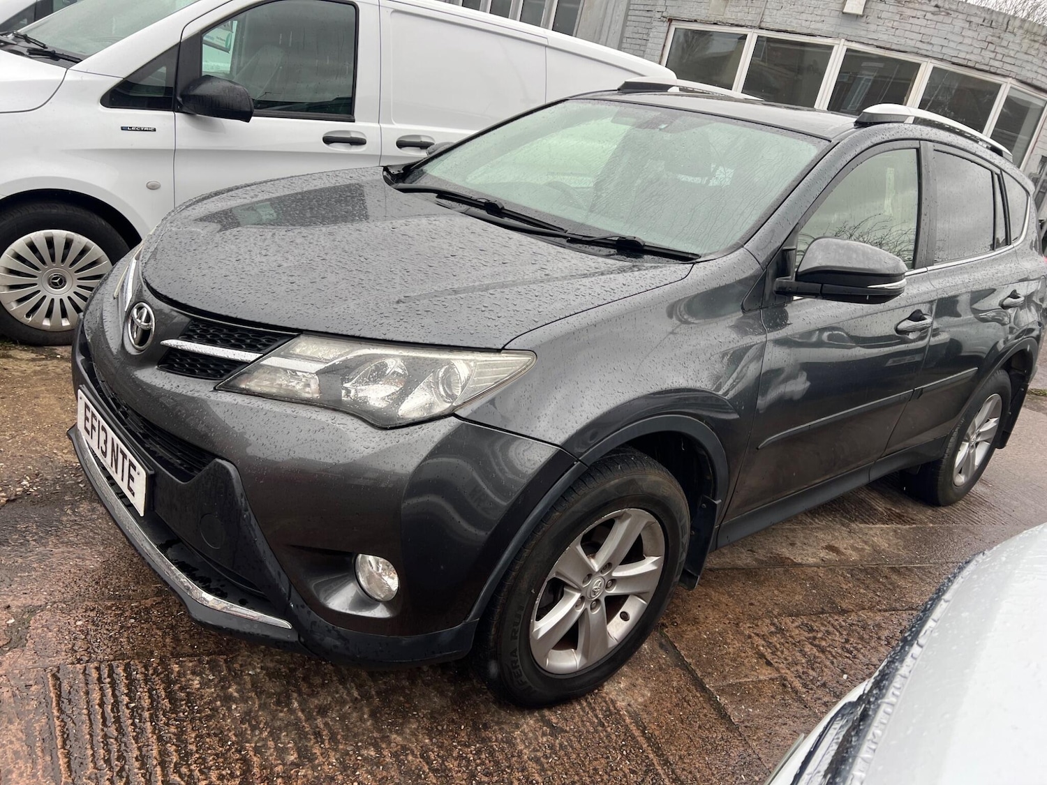 Used Toyota RAV4 2013 for sale - 77908861: Photo 18