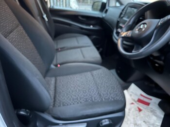 Used Mercedes-Benz Vito 2022 for sale - 76549901: Photo