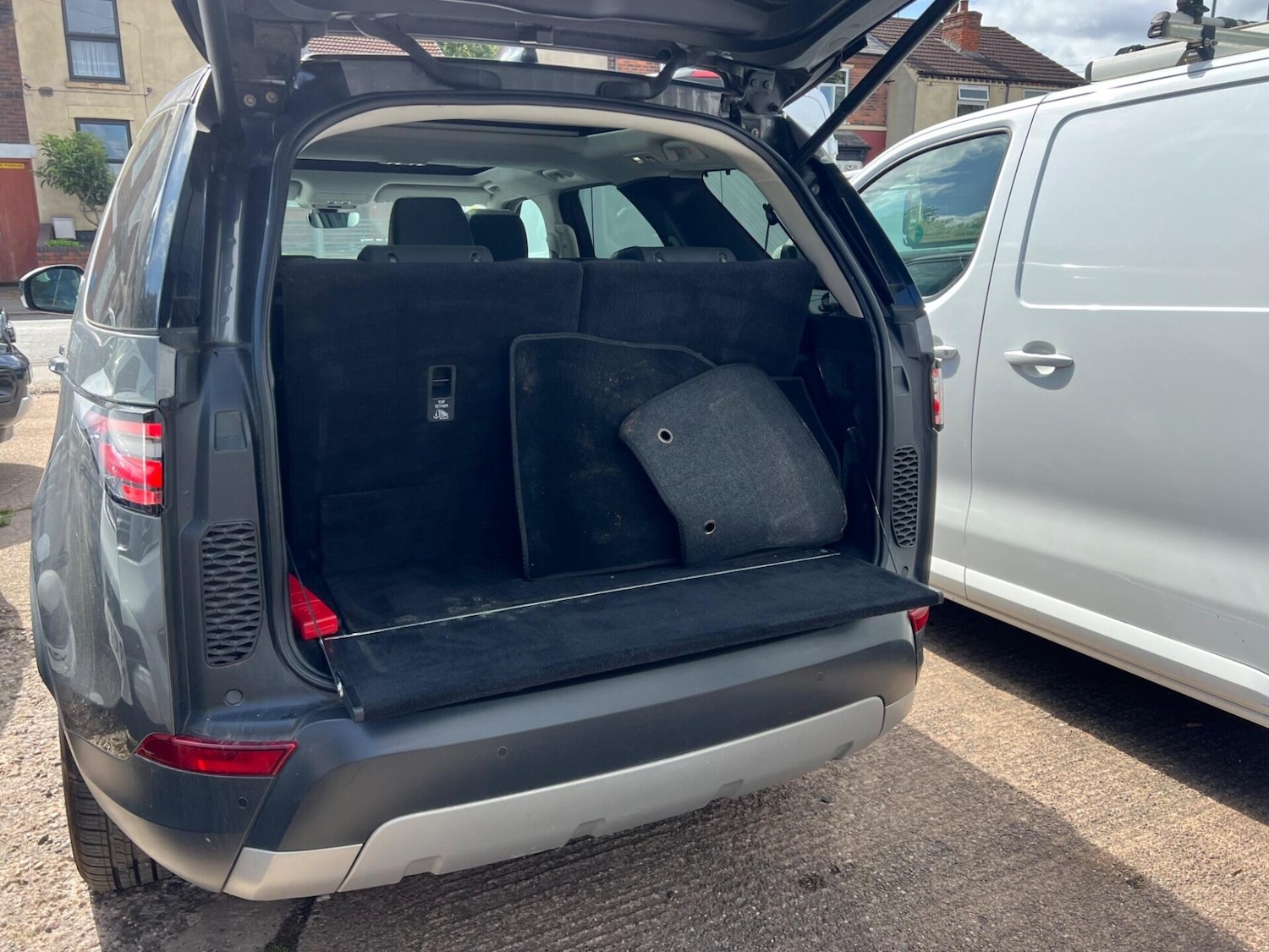 Used Land Rover Discovery 2017 for sale - 77640798: Photo 23